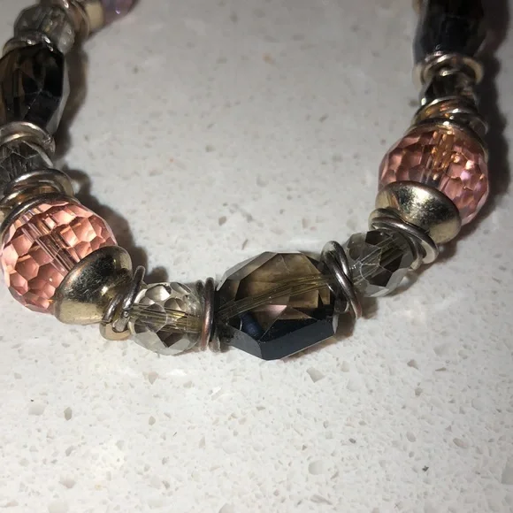 Beautiful Cache’ bracelet - Picture 2 of 4